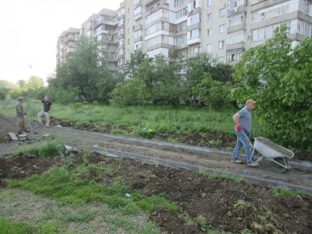 Один з найбільших скверів створюють на &laquo;Позитроні&raquo;