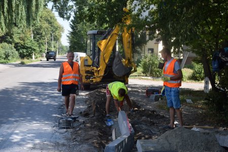 Продовжуються ремонтні роботи в мікрорайоні &laquo;Опришівці&raquo;