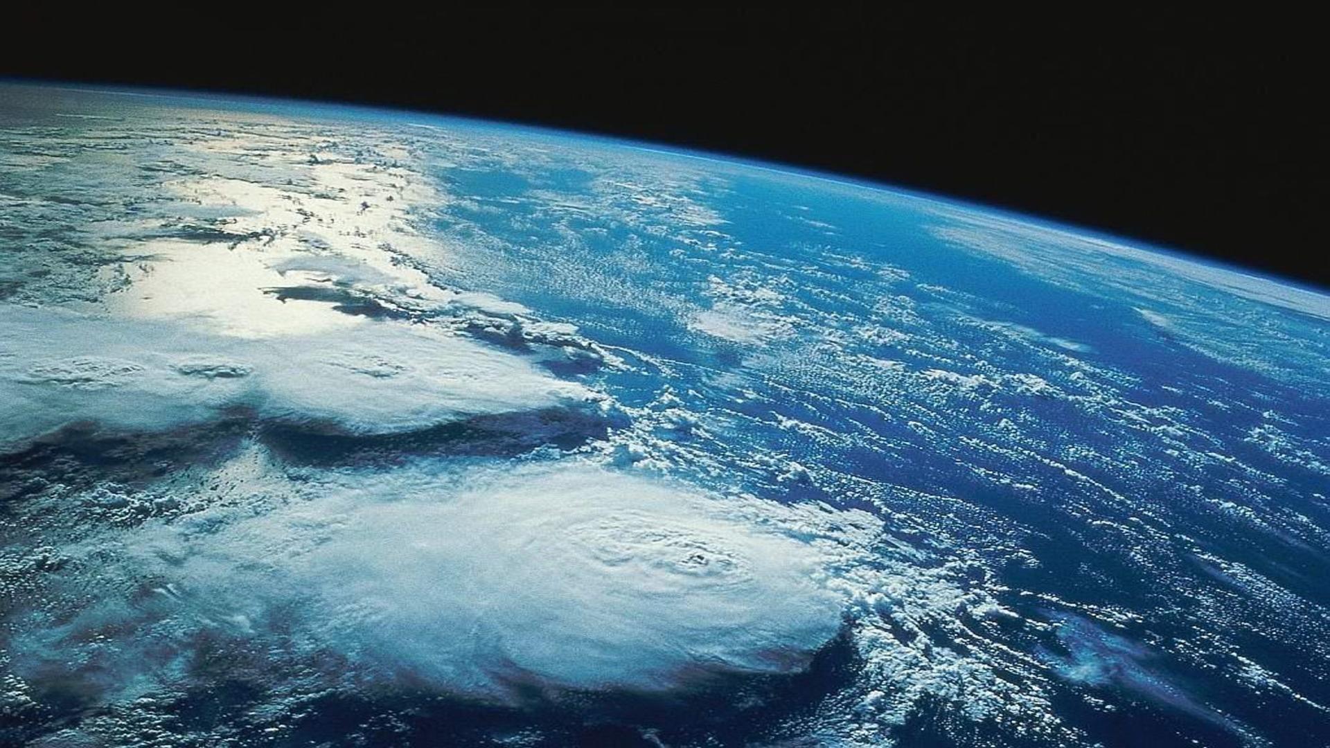 http://сезоны-года.рф/sites/default/files/earth_4.jpg