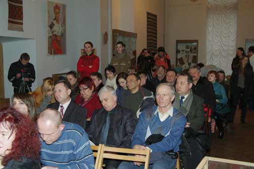 В Івано-Франківську презентували книгу про феномен Карпат