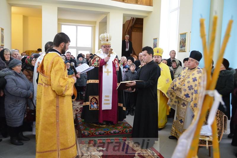На Прикарпатті освятили новий храм УГКЦ На Прикарпатті освятили новий храм УГКЦ