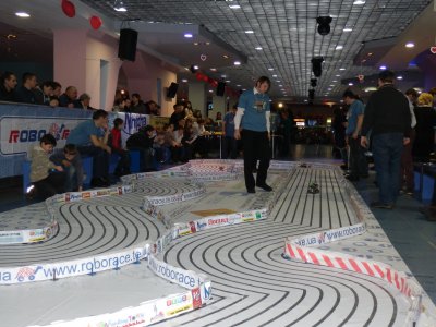 У змаганні роботів перемогла команда з Івано-Франківська У змаганні роботів перемогла команда з Івано-Франківська