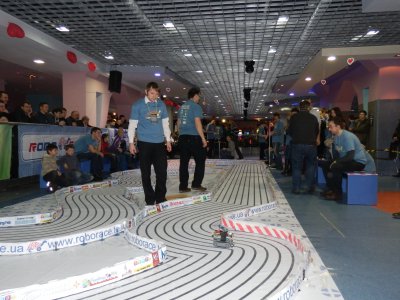 У змаганні роботів перемогла команда з Івано-Франківська У змаганні роботів перемогла команда з Івано-Франківська