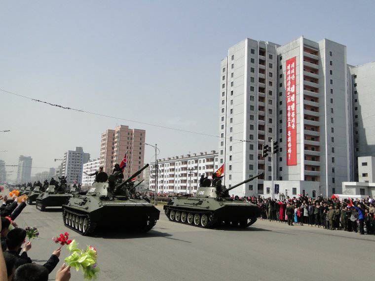 Военный парад в Пхеньяне