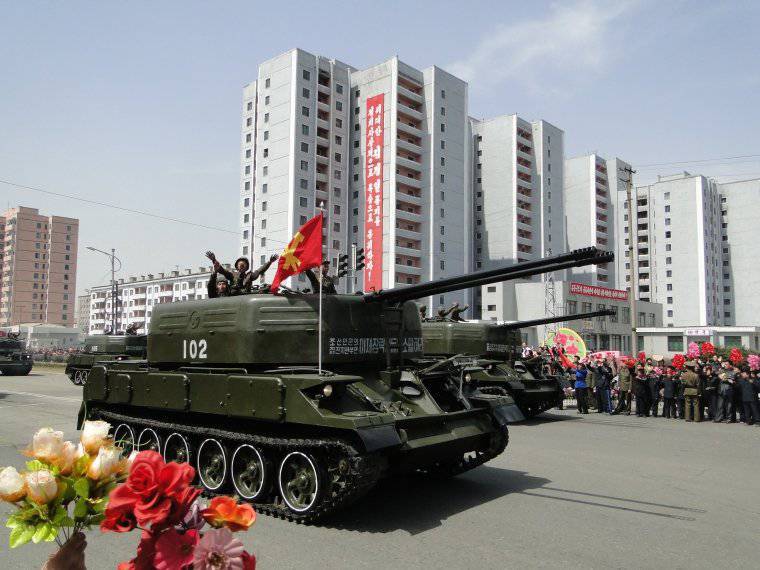 Военный парад в Пхеньяне