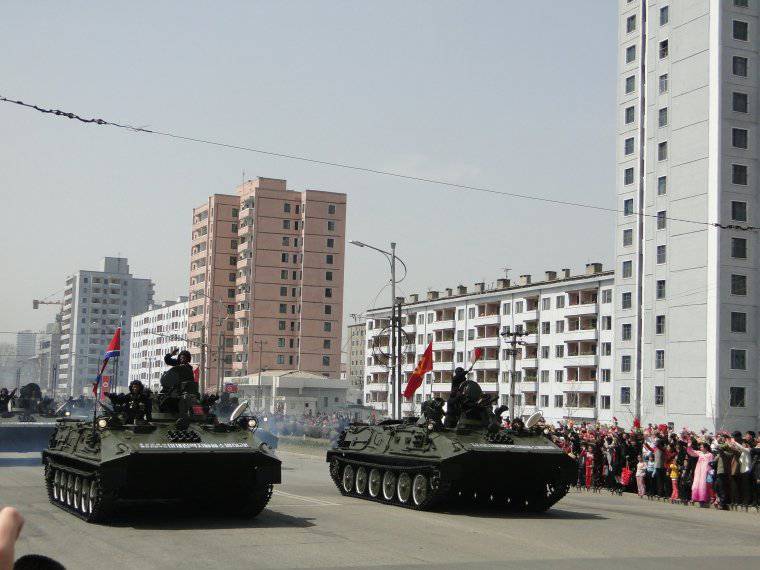 Военный парад в Пхеньяне