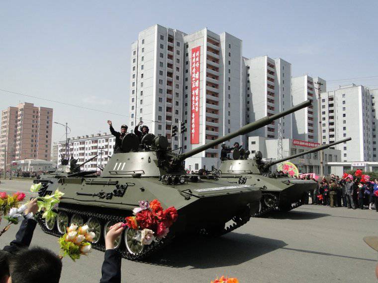 Военный парад в Пхеньяне