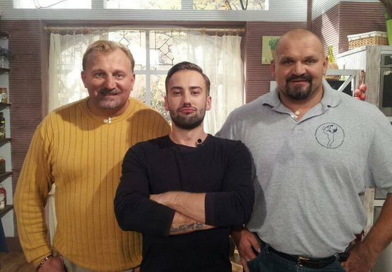 Дмитро Шепелев, Роман та Василь Вірастюки