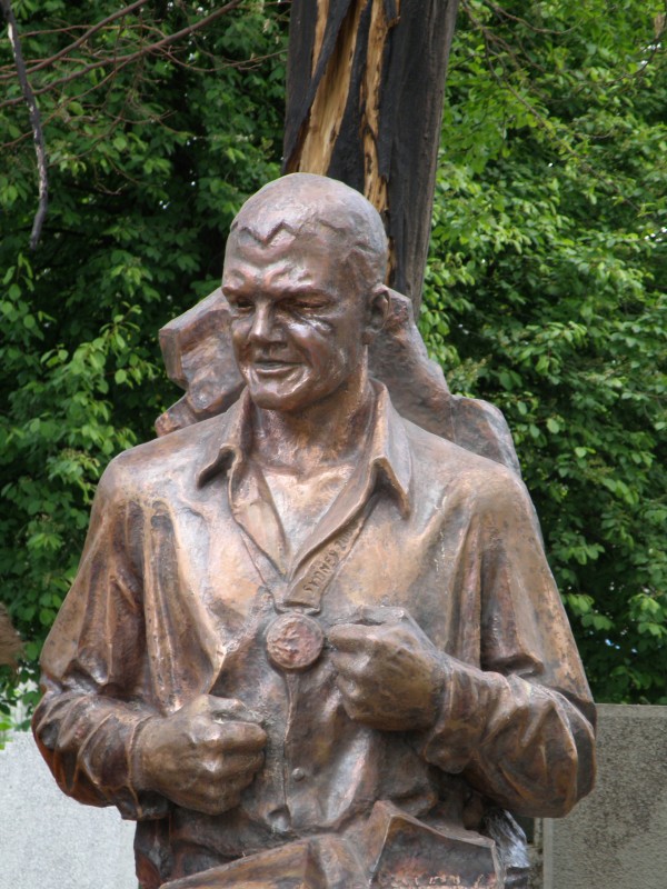 PamjatnykFedchyk270913.jpg