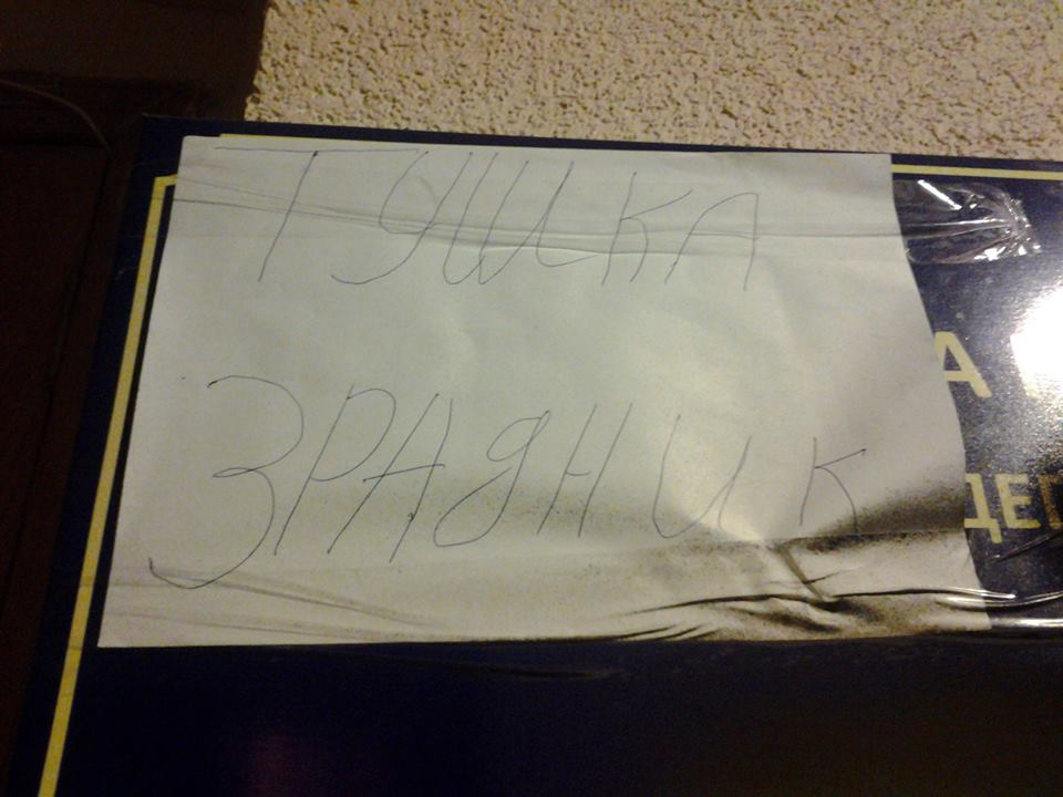 PtICAgva2HE.jpg PtICAgva2HE.jpg