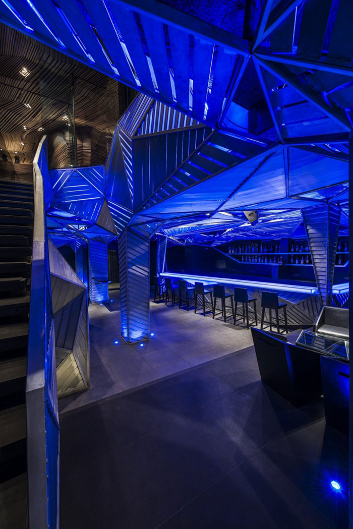 amazing-restaurant-bar-interior-design-42