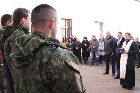 Прикарпатські оперативники вирушили на чергову ротацію у зону АТО Прикарпатські оперативники вирушили на чергову ротацію у зону АТО