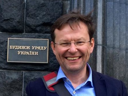 Боровик: <span>Я свободный человек, могу уехать в Нью-Йорк, Сингапур, Мюнхен. Если бы в Украине было 40 млн таких свободных граждан, государство разговаривало бы с нами по-другому</span>