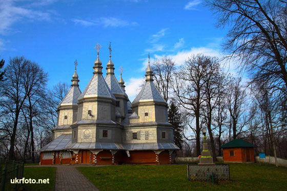 Церква Введення в с. Нижній Вербіж Церква Введення в с. Нижній Вербіж