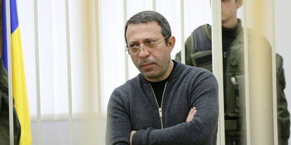 Геннадій Корбан вважає, що прокурори у його справі мають спокутувати свою провину перед суспільством на фронті