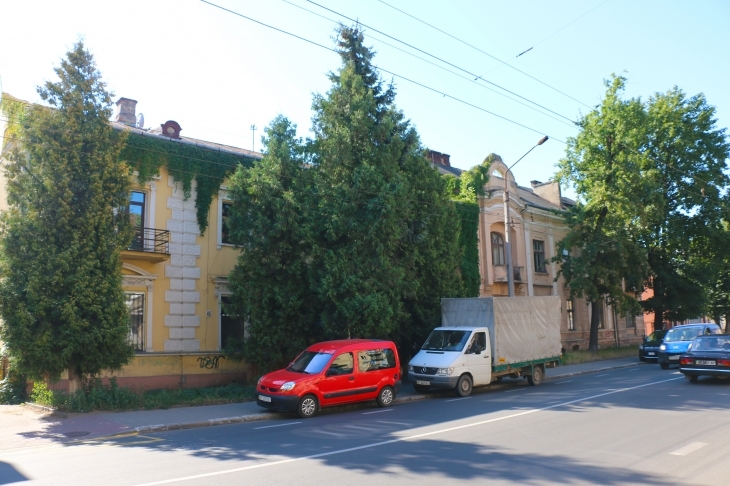 вул. Лепкого, 46