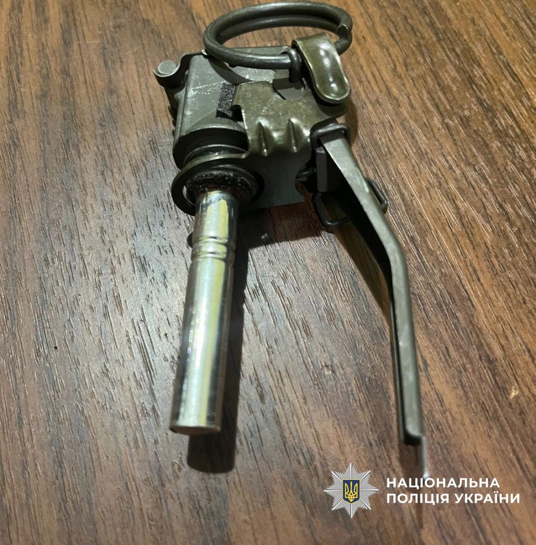 фото: вилучені боєприпаси