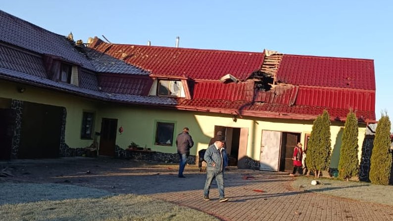 фото пошкодженого будинку