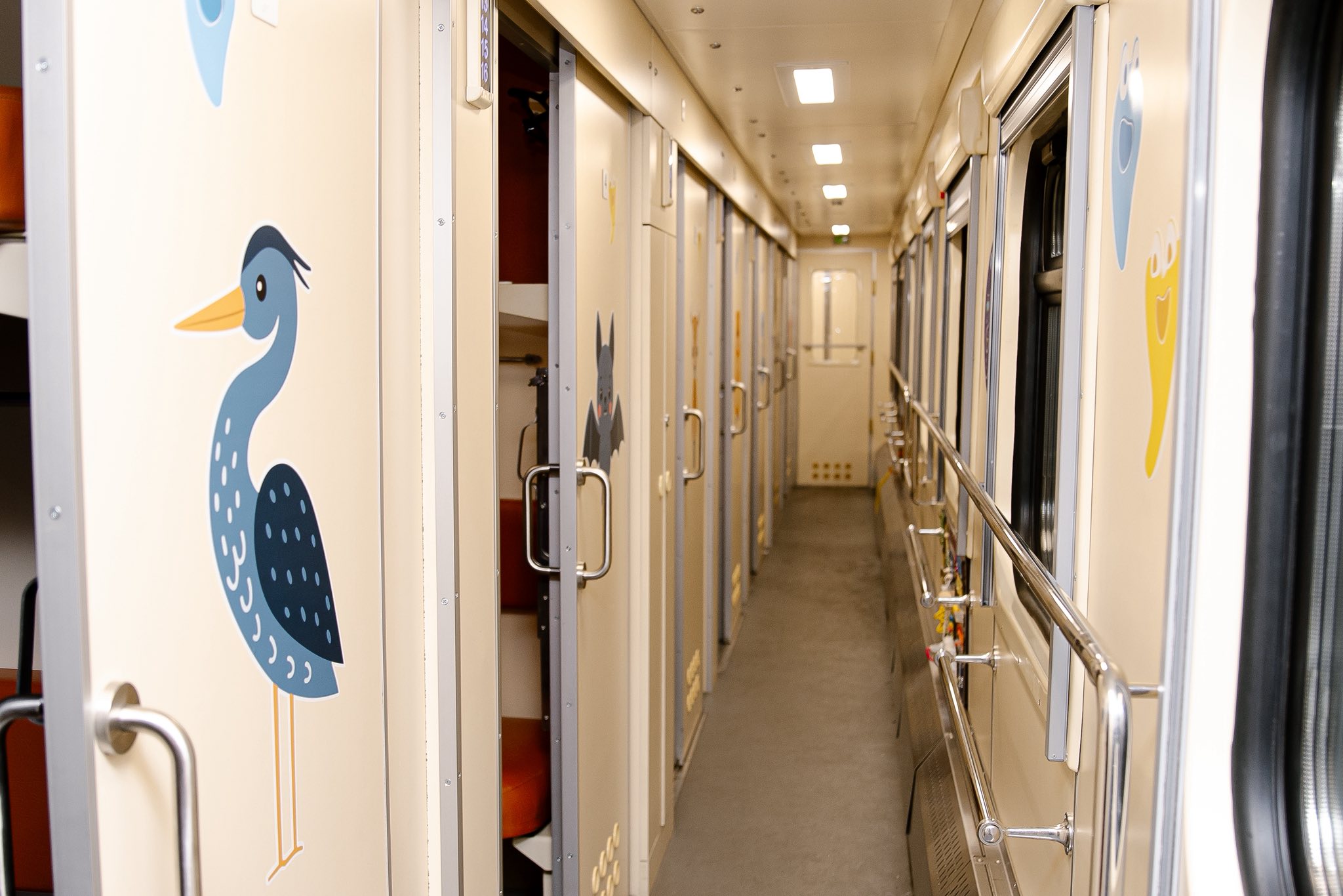 фото дитячих вагонів