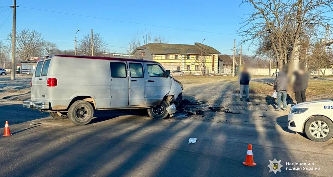 фото: з місця аварії