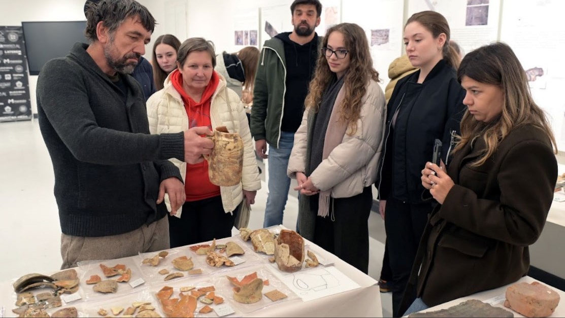 фото артефактів