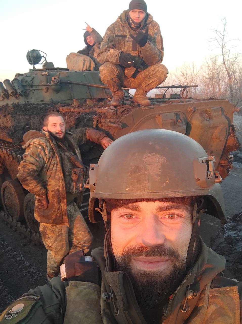 Назар Семанів з побратимами