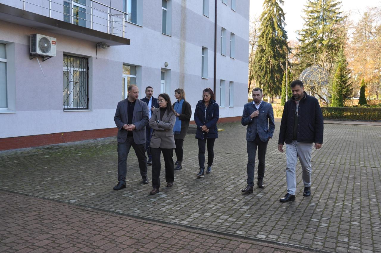 Фото з місця події