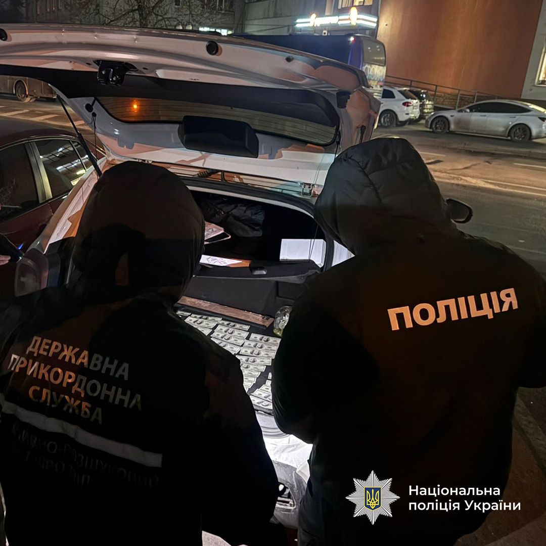 На Івано-Франківщині викрили схему продажу &laquo;гуманітарних авто&raquo; для ЗСУ